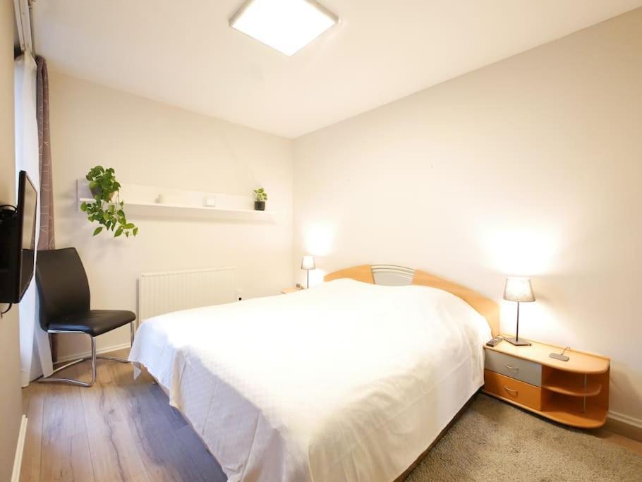 Osnabrück 61 M2 Erdgeschosswohnung Mit Eigenem Parkplatz Vorm Haus מראה חיצוני תמונה