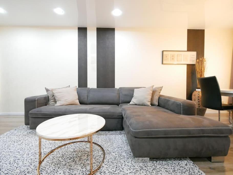 Osnabrück 61 M2 Erdgeschosswohnung Mit Eigenem Parkplatz Vorm Haus מראה חיצוני תמונה